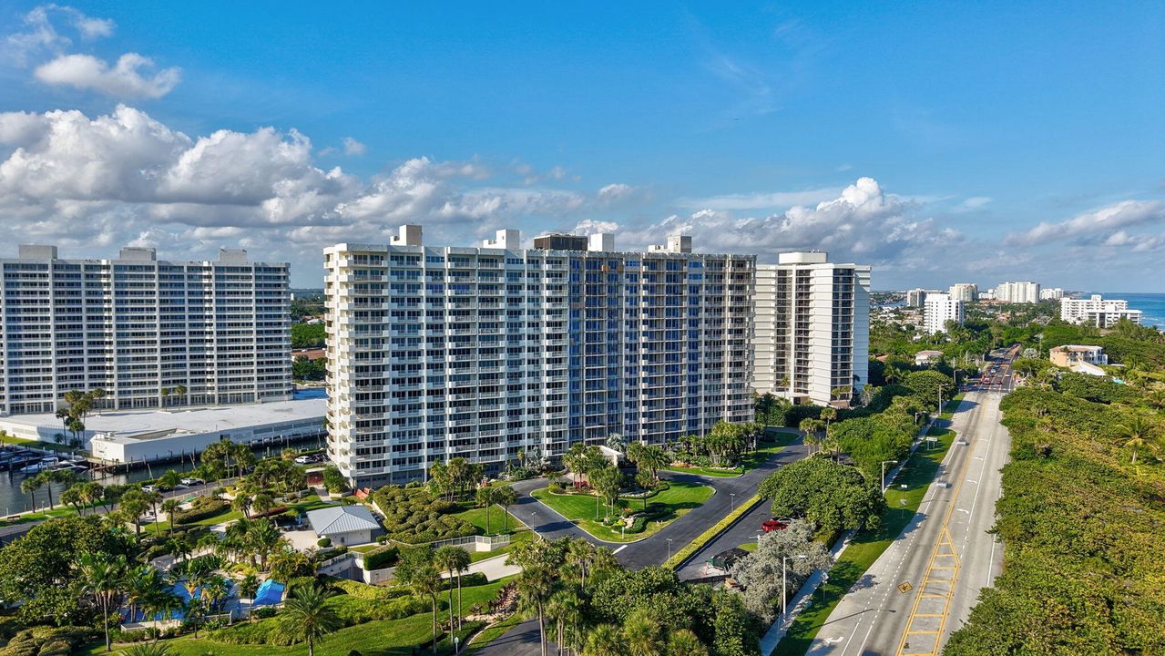 В аренду: $8,000 (2 спален, 2 ванн, 1915 Квадратных фут)