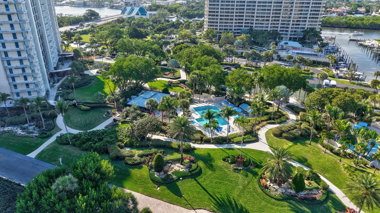 В аренду: $8,000 (2 спален, 2 ванн, 1915 Квадратных фут)