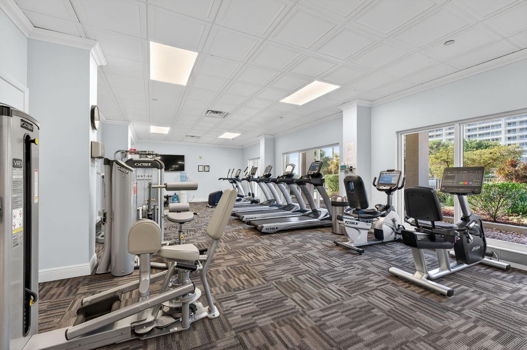 В аренду: $8,000 (2 спален, 2 ванн, 1915 Квадратных фут)