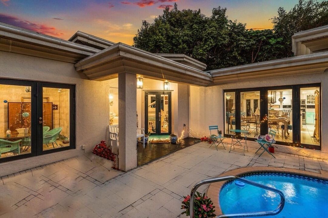 待售: $2,300,000 (3 贝兹, 3 浴室, 2694 平方英尺)