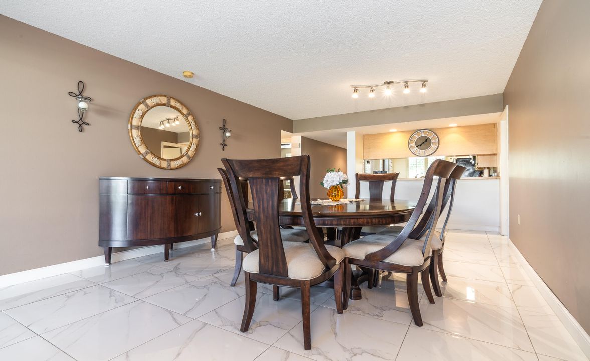 出租: $2,750 (2 贝兹, 2 浴室, 1385 平方英尺)