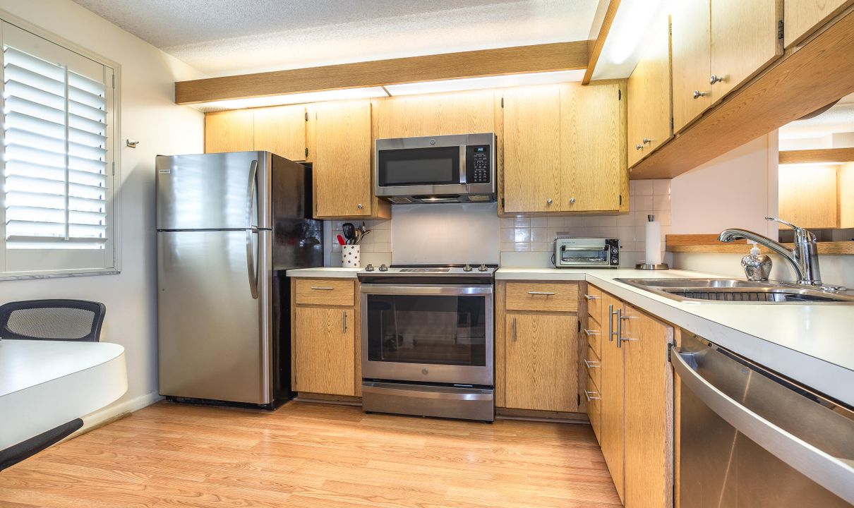 出租: $2,750 (2 贝兹, 2 浴室, 1385 平方英尺)