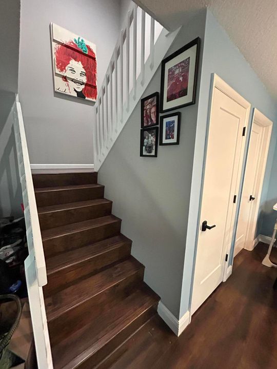 For Sale: $359,000 (2 beds, 2 baths, 1374 Square Feet)