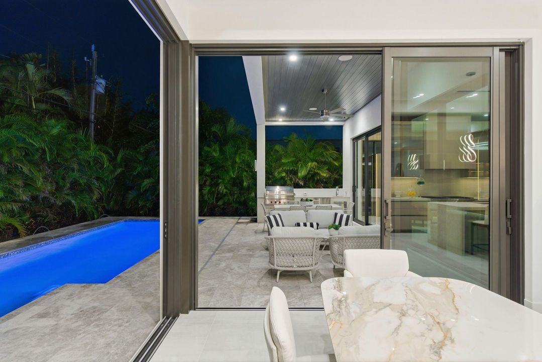 待售: $5,690,000 (5 贝兹, 5 浴室, 4772 平方英尺)