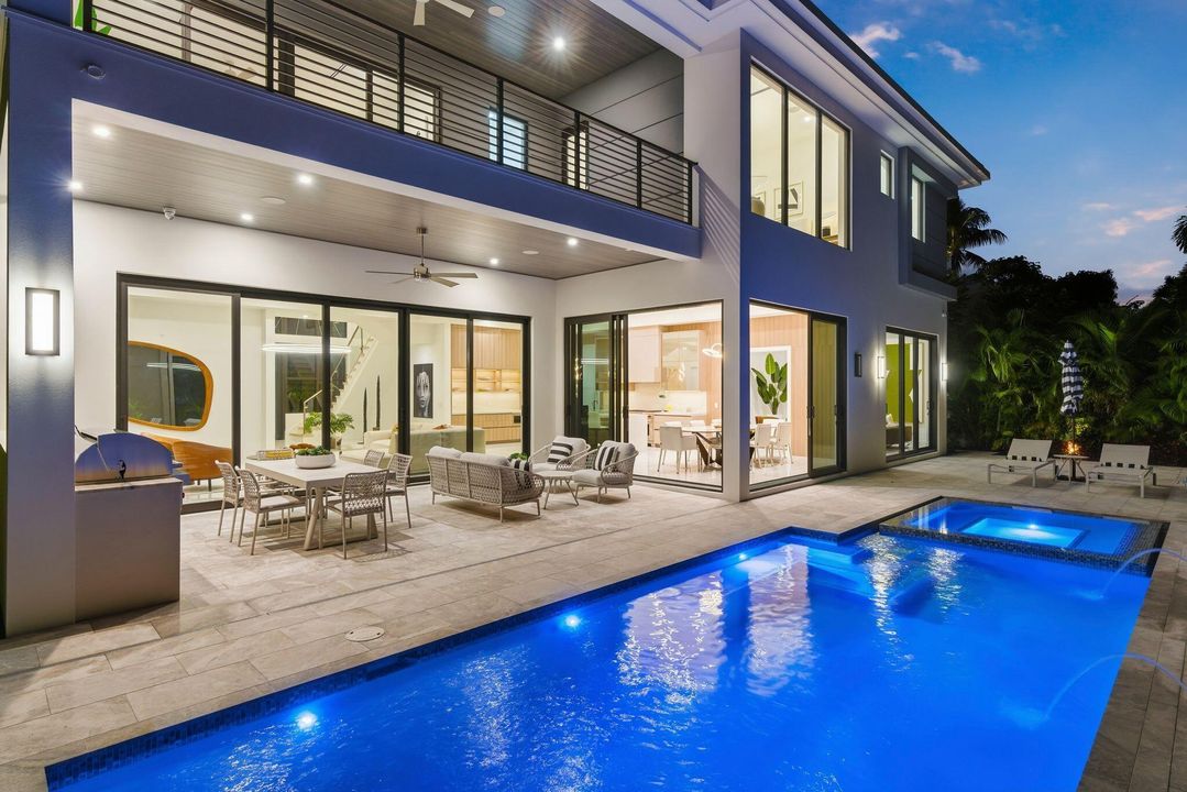 待售: $5,690,000 (5 贝兹, 5 浴室, 4772 平方英尺)