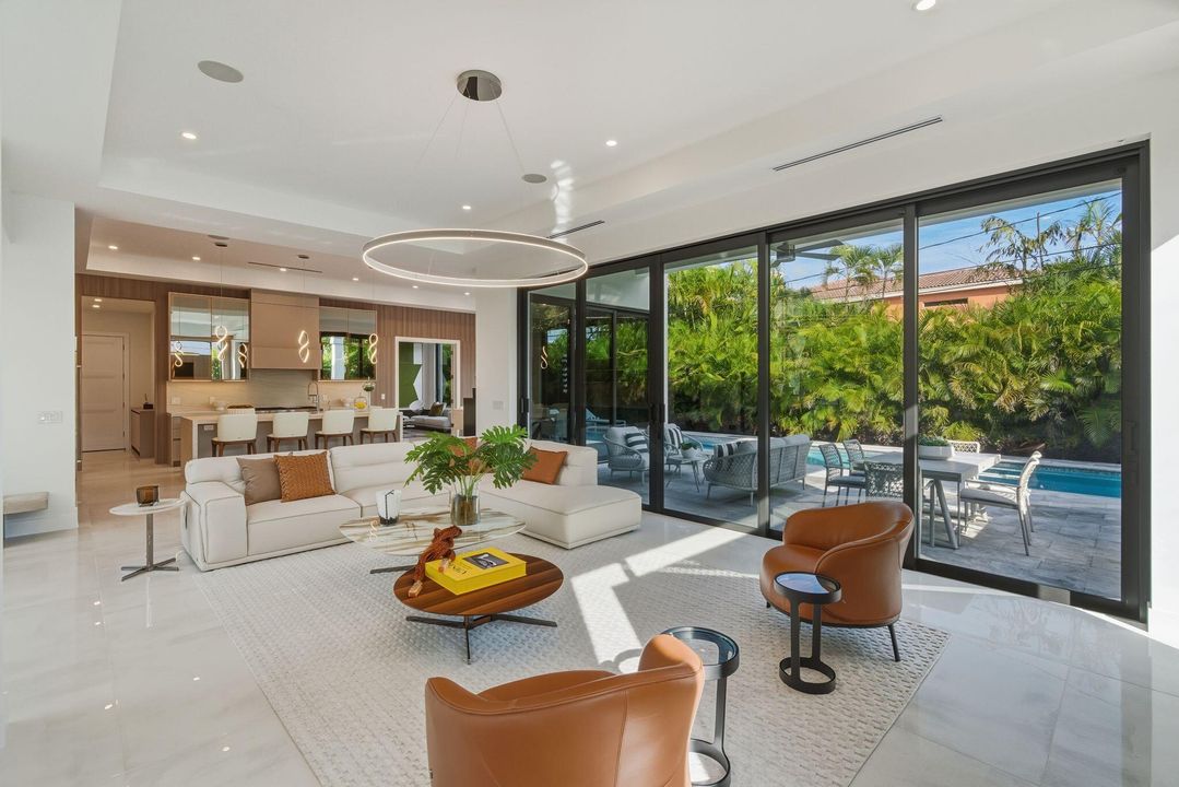 待售: $5,690,000 (5 贝兹, 5 浴室, 4772 平方英尺)