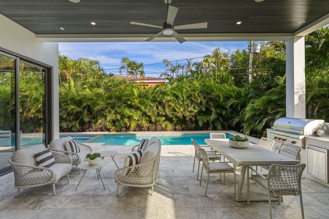 待售: $5,690,000 (5 贝兹, 5 浴室, 4772 平方英尺)