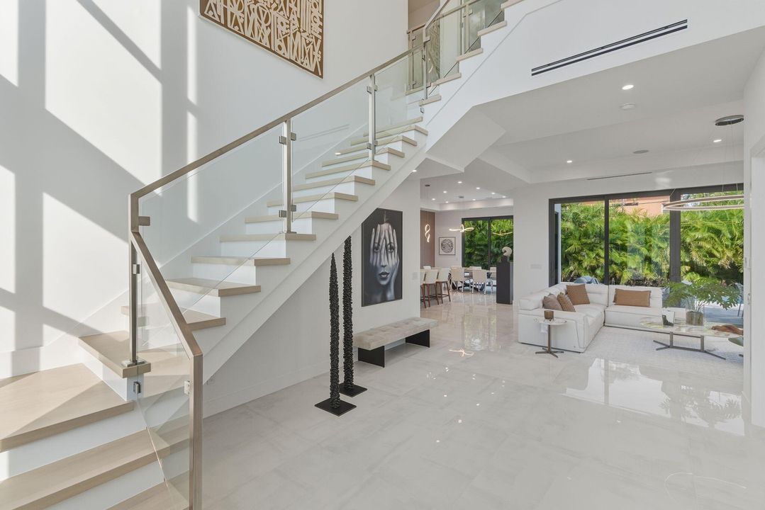 待售: $5,690,000 (5 贝兹, 5 浴室, 4772 平方英尺)