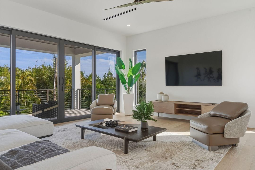 待售: $5,690,000 (5 贝兹, 5 浴室, 4772 平方英尺)