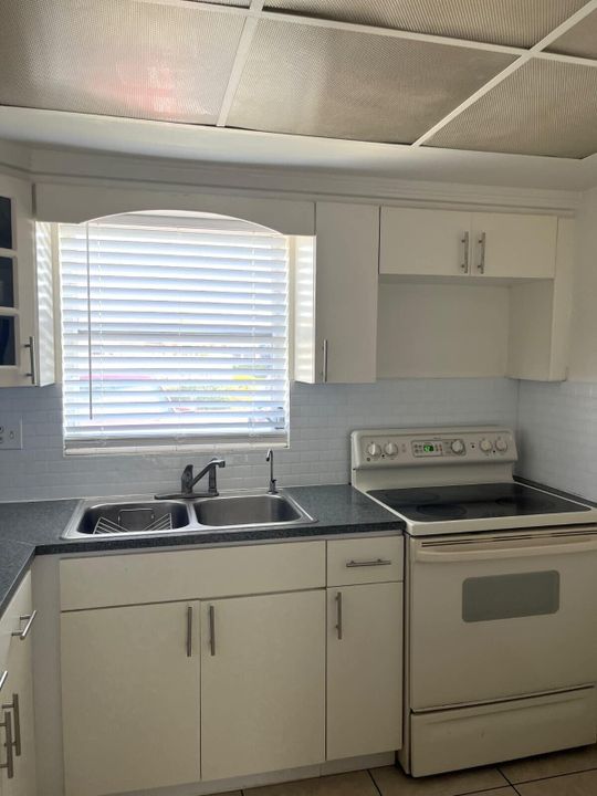 В аренду: $1,550 (1 спален, 1 ванн, 611 Квадратных фут)