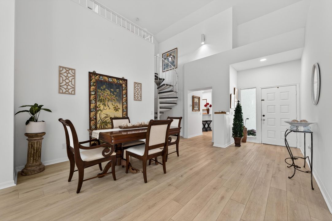 На продажу: $759,900 (3 спален, 3 ванн, 1897 Квадратных фут)