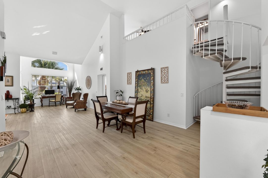 На продажу: $759,900 (3 спален, 3 ванн, 1897 Квадратных фут)