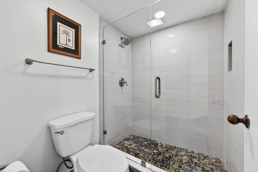 На продажу: $759,900 (3 спален, 3 ванн, 1897 Квадратных фут)