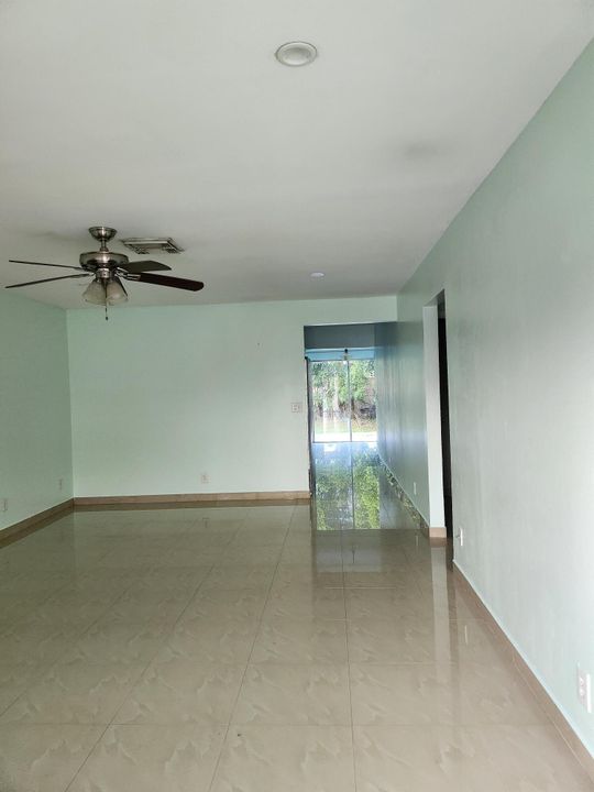 出租: $2,700 (3 贝兹, 2 浴室, 1336 平方英尺)