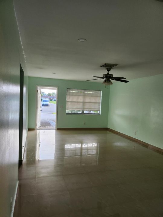 出租: $2,700 (3 贝兹, 2 浴室, 1336 平方英尺)