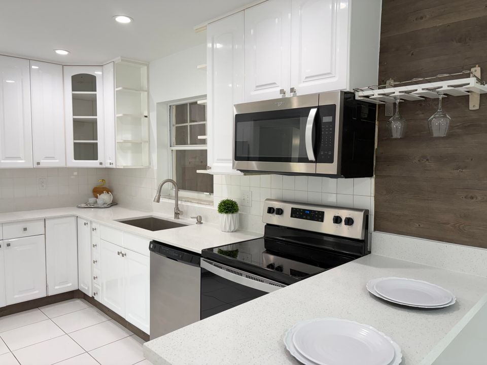 En Renta: $3,650 (3 camas, 2 baños, 1106 Pies cuadrados)