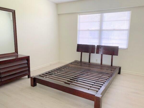 For Rent: $1,600 (2 beds, 1 baths, 819 Square Feet)