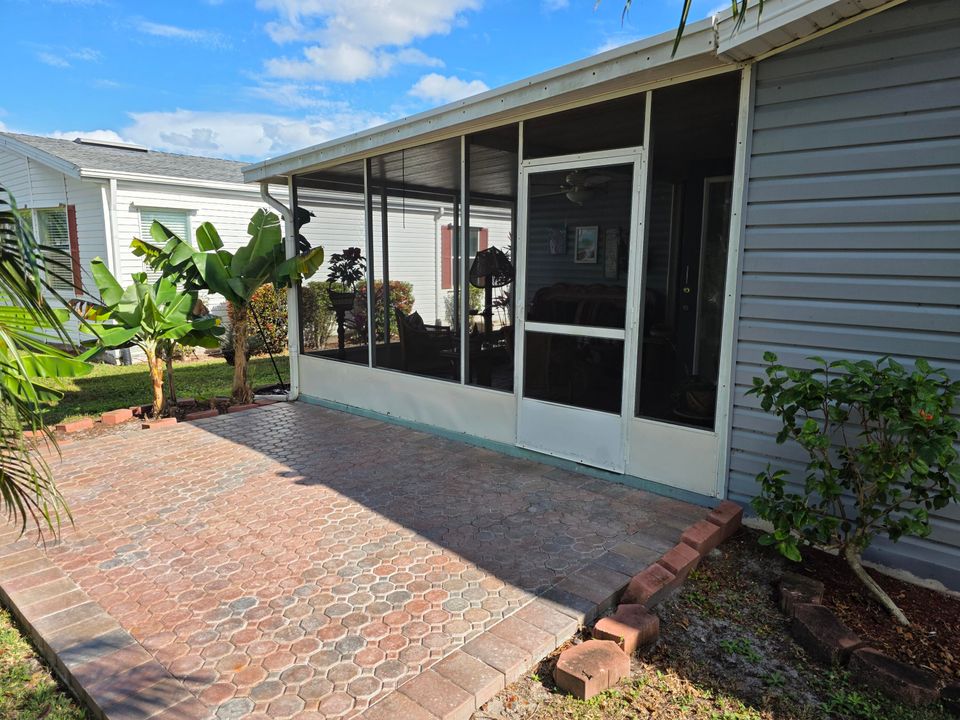 For Sale: $219,000 (2 beds, 2 baths, 1591 Square Feet)