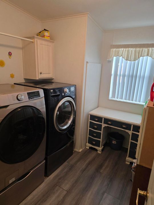 For Sale: $219,000 (2 beds, 2 baths, 1591 Square Feet)