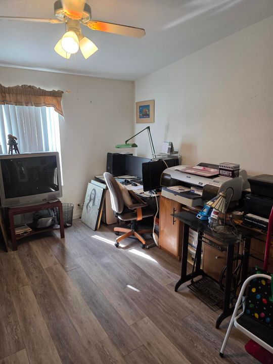 For Sale: $219,000 (2 beds, 2 baths, 1591 Square Feet)