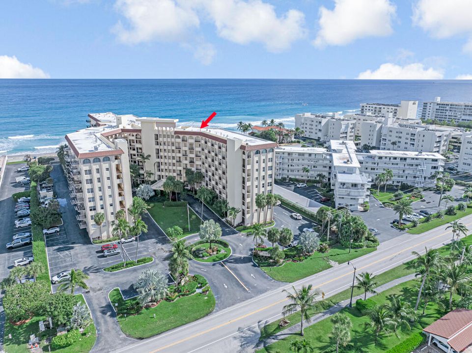 待售: $290,000 (1 贝兹, 1 浴室, 891 平方英尺)