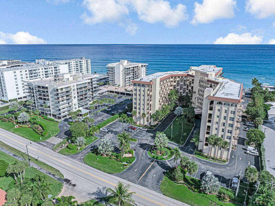 待售: $290,000 (1 贝兹, 1 浴室, 891 平方英尺)