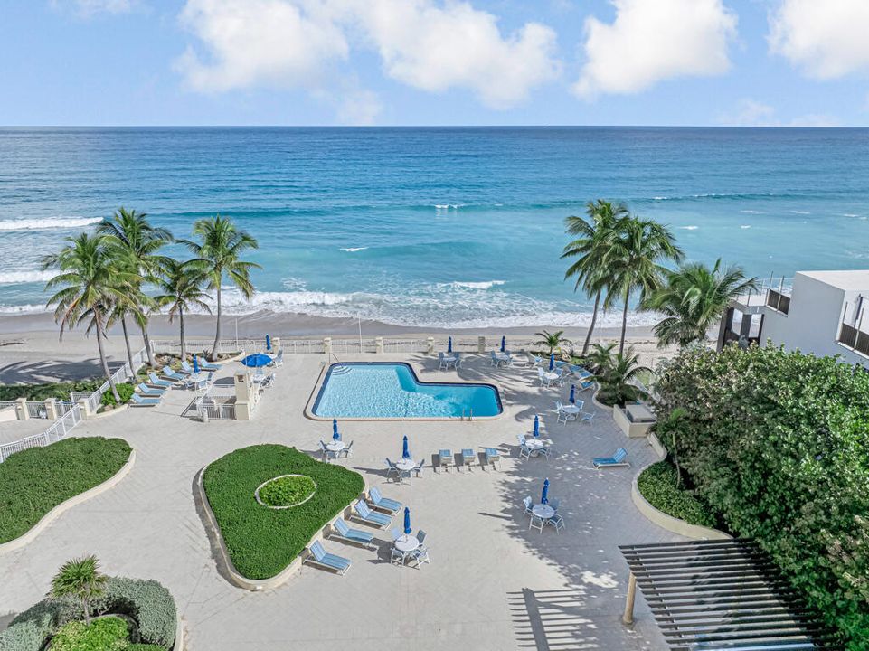 待售: $290,000 (1 贝兹, 1 浴室, 891 平方英尺)