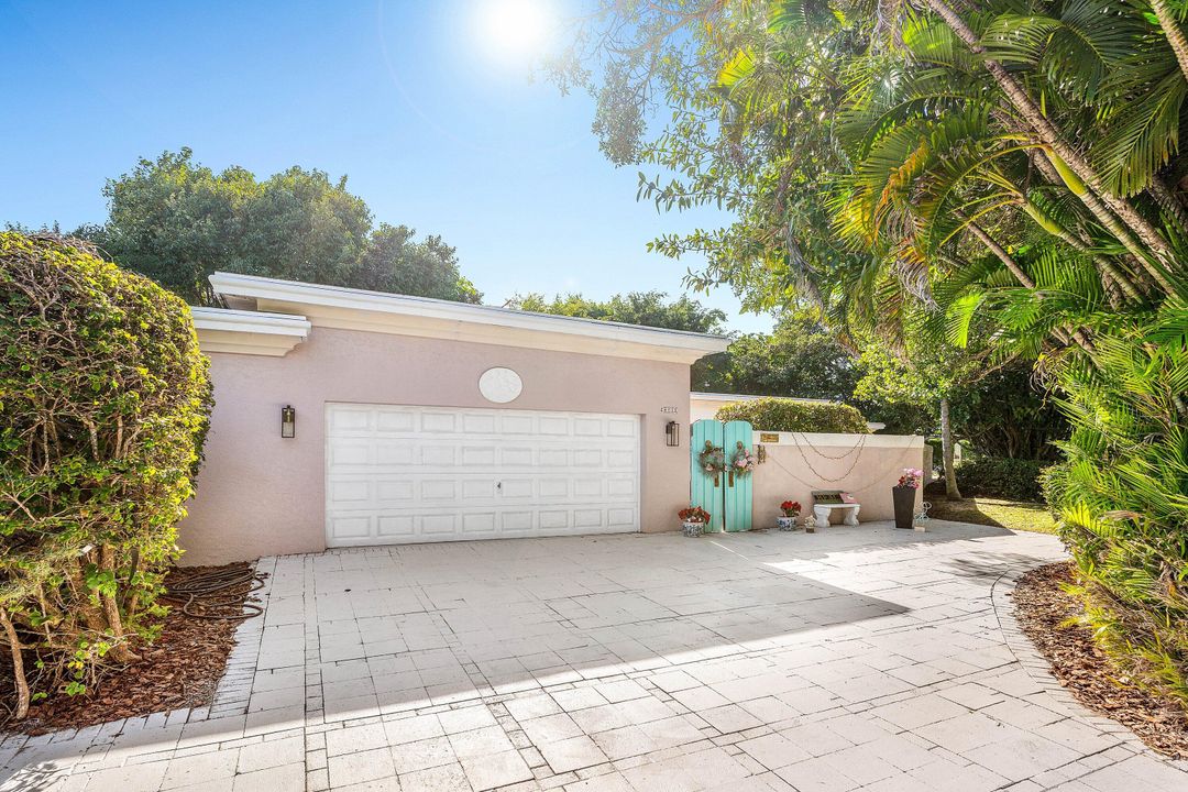 待售: $2,300,000 (3 贝兹, 3 浴室, 2694 平方英尺)