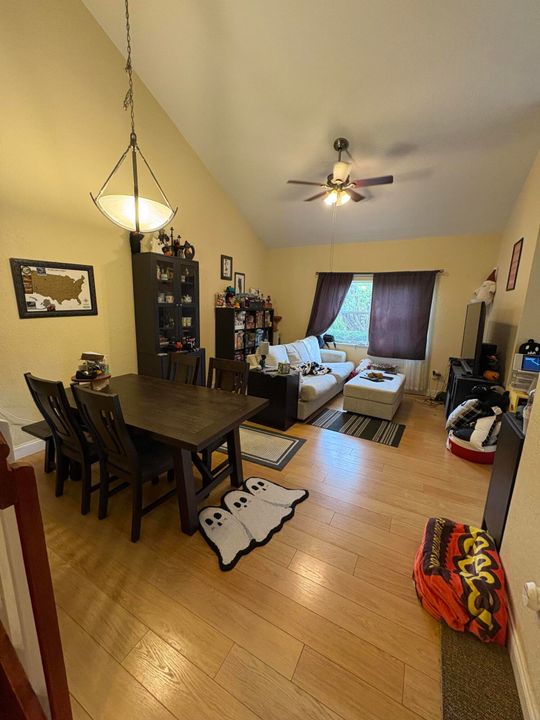 В аренду: $3,150 (3 спален, 2 ванн, 1887 Квадратных фут)