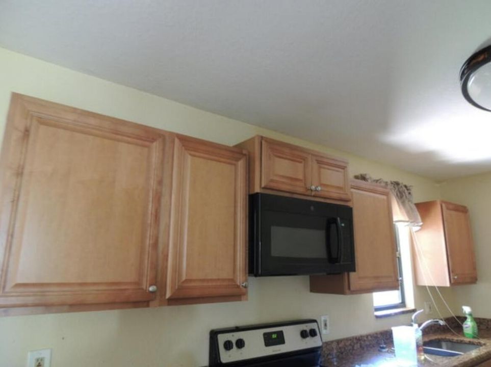 For Rent: $1,995 (3 beds, 2 baths, 1368 Square Feet)