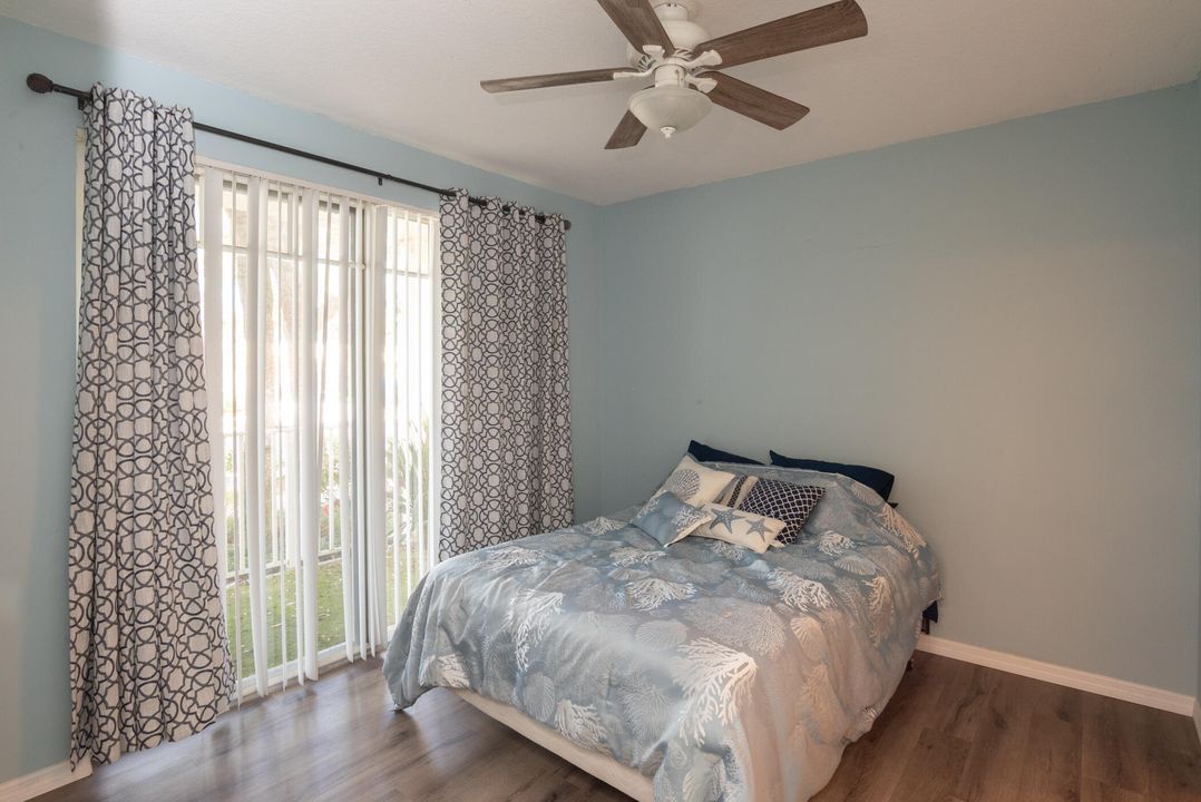 En Venta: $389,000 (2 camas, 2 baños, 905 Pies cuadrados)