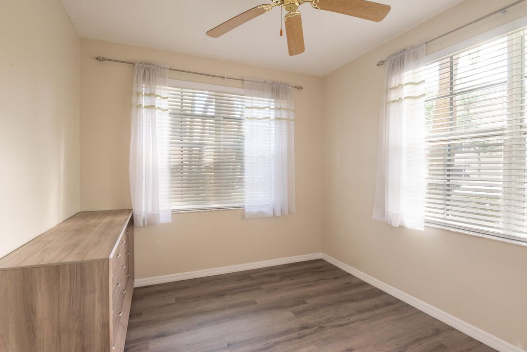 En Venta: $389,000 (2 camas, 2 baños, 905 Pies cuadrados)