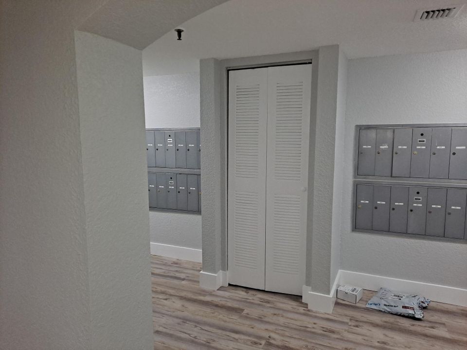 На продажу: $319,900 (2 спален, 2 ванн, 1175 Квадратных фут)