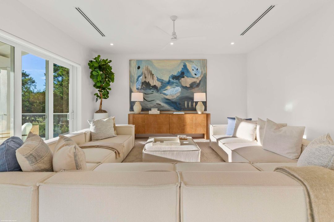 待售: $17,950,000 (8 贝兹, 9 浴室, 10769 平方英尺)