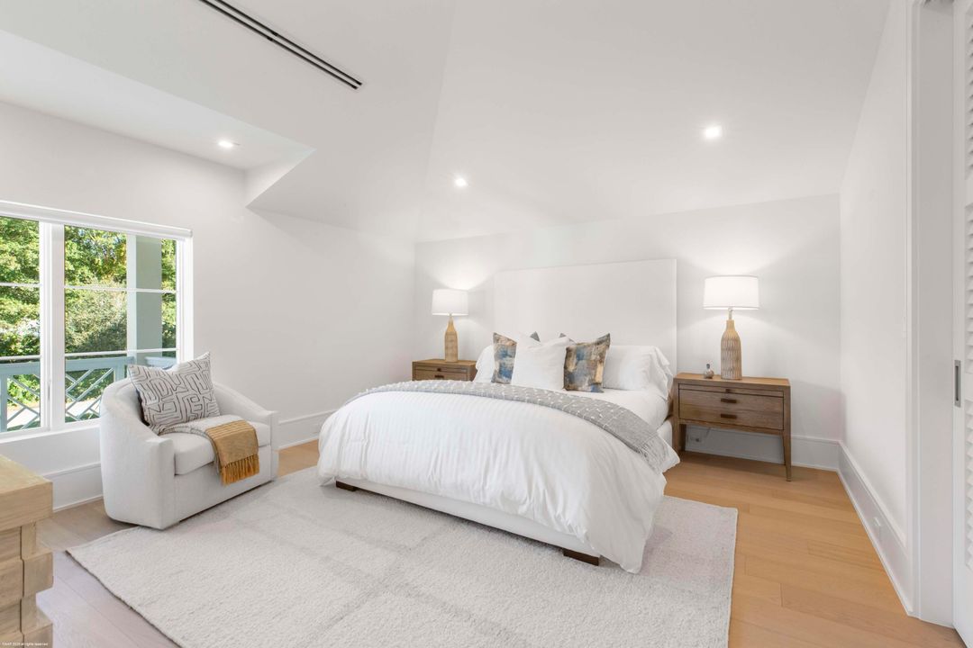 待售: $17,950,000 (8 贝兹, 9 浴室, 10769 平方英尺)