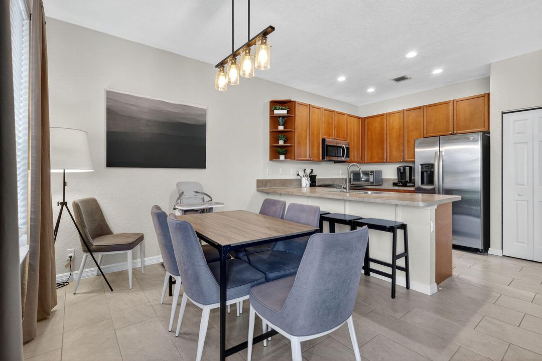 На продажу: $454,900 (3 спален, 2 ванн, 1674 Квадратных фут)