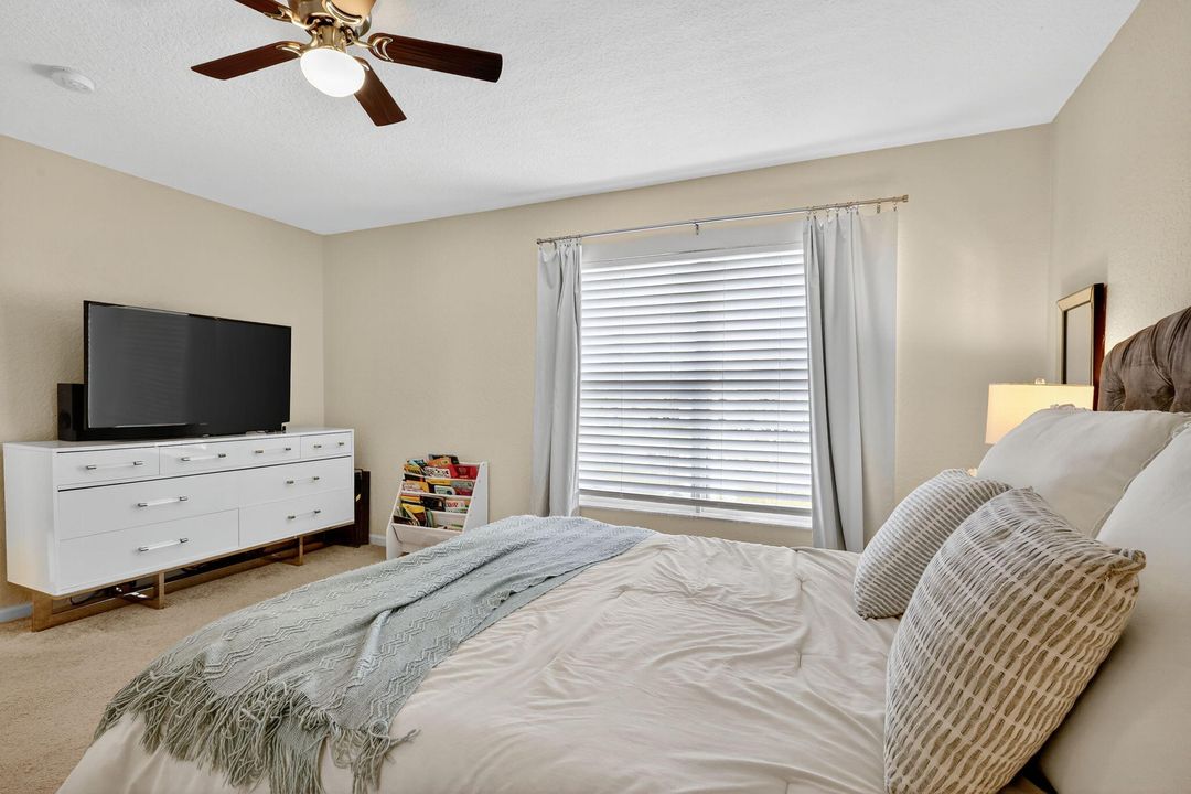 На продажу: $454,900 (3 спален, 2 ванн, 1674 Квадратных фут)