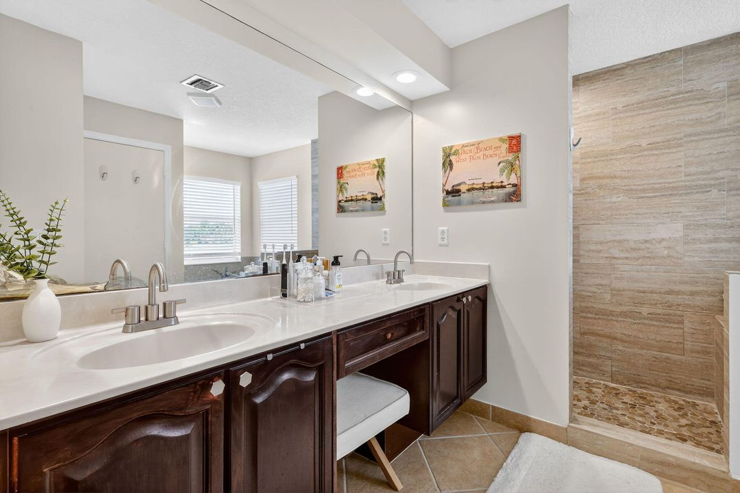 На продажу: $454,900 (3 спален, 2 ванн, 1674 Квадратных фут)