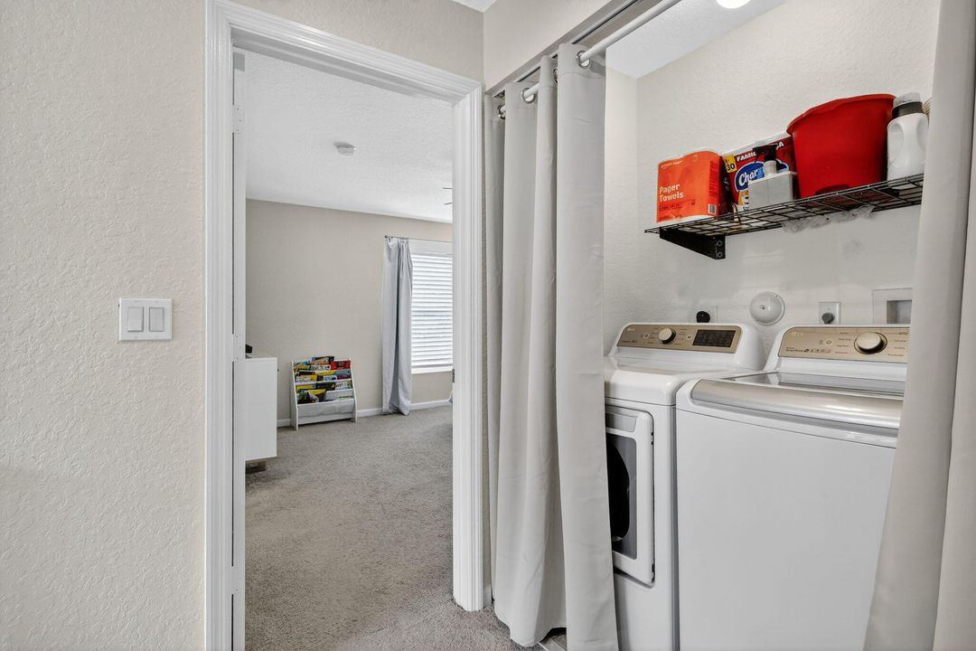 На продажу: $454,900 (3 спален, 2 ванн, 1674 Квадратных фут)