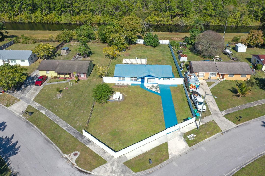 На продажу: $319,900 (4 спален, 2 ванн, 1362 Квадратных фут)