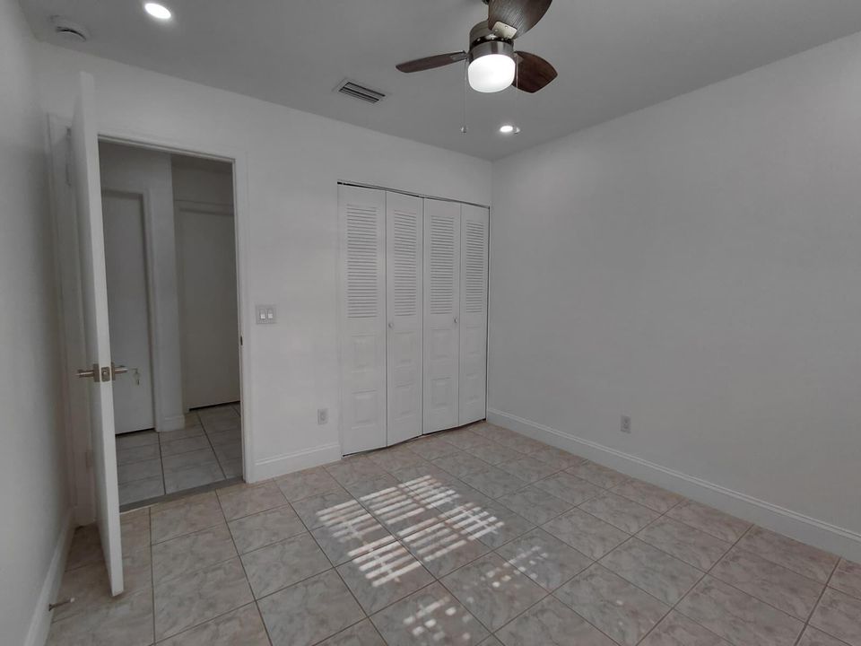 For Rent: $2,600 (3 beds, 2 baths, 1448 Square Feet)