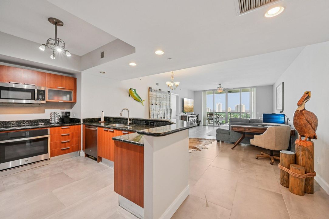 For Sale: $749,000 (3 beds, 3 baths, 1990 Square Feet)