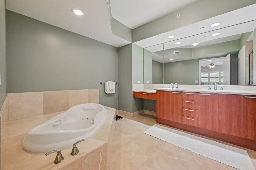 For Sale: $749,000 (3 beds, 3 baths, 1990 Square Feet)