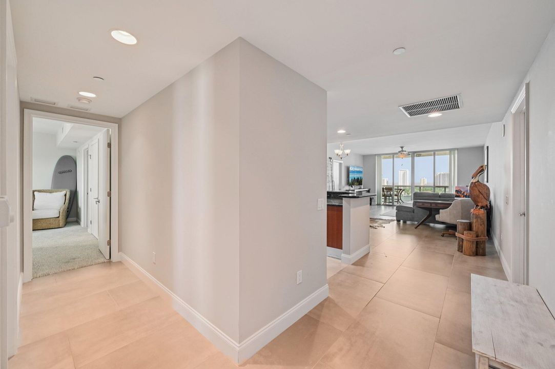 For Sale: $749,000 (3 beds, 3 baths, 1990 Square Feet)