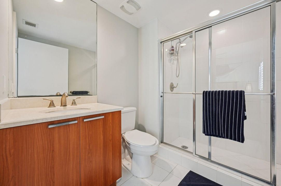 For Sale: $749,000 (3 beds, 3 baths, 1990 Square Feet)