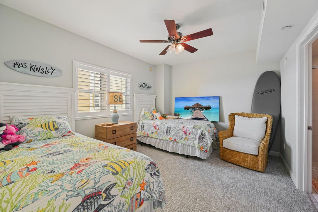 For Sale: $749,000 (3 beds, 3 baths, 1990 Square Feet)