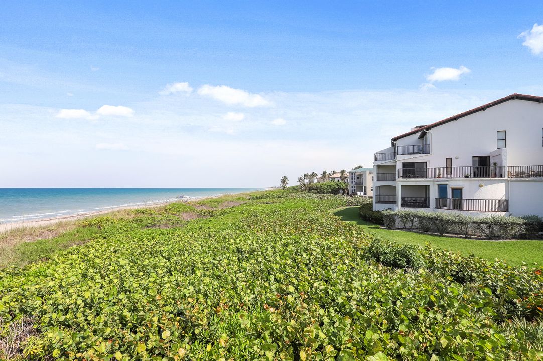 For Sale: $999,000 (2 beds, 2 baths, 1823 Square Feet)