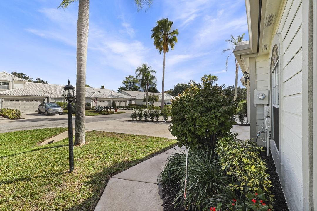 合同活跃: $425,000 (2 贝兹, 2 浴室, 1585 平方英尺)