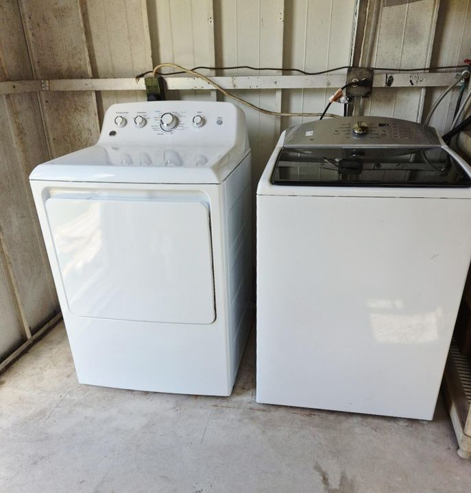 На продажу: $39,900 (2 спален, 2 ванн, 750 Квадратных фут)