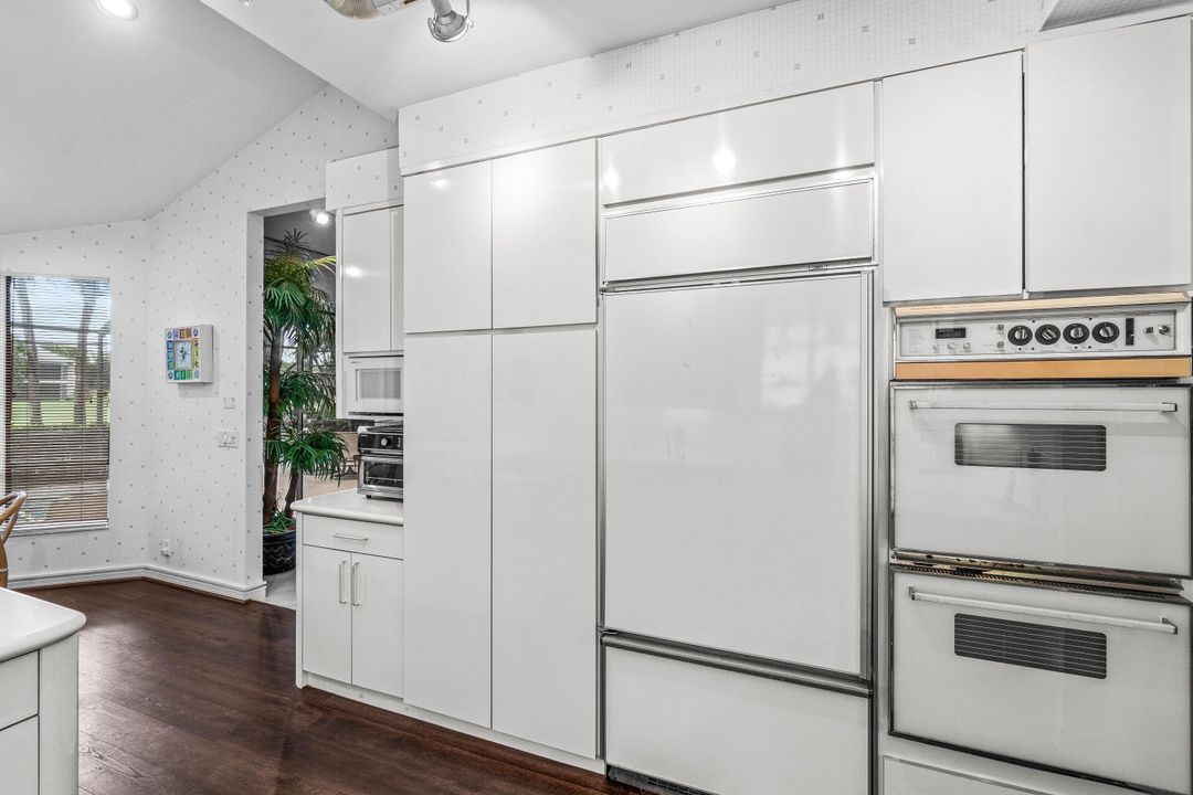 На продажу: $1,499,000 (4 спален, 5 ванн, 3413 Квадратных фут)